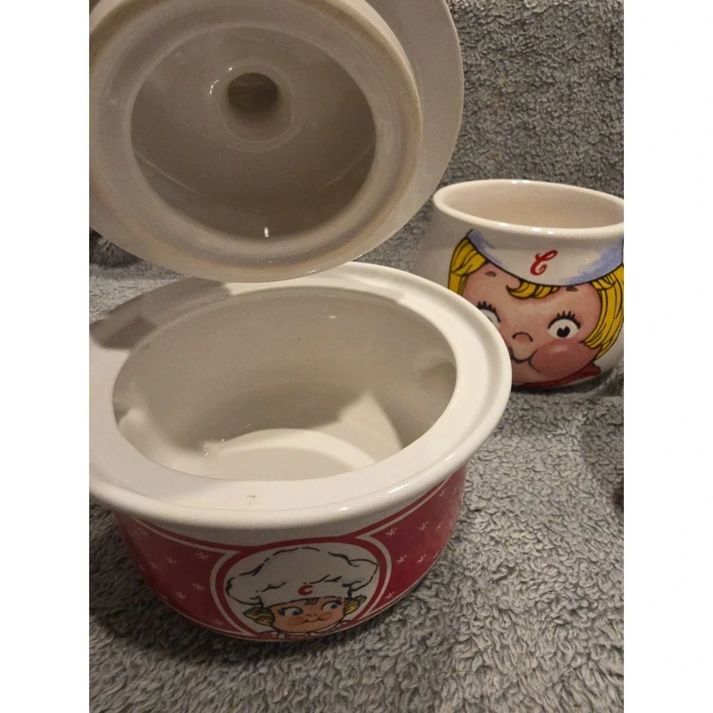 Set Of 3 Vintage Campbell‎ Soup Crocs (2) And Soup Mug (1)